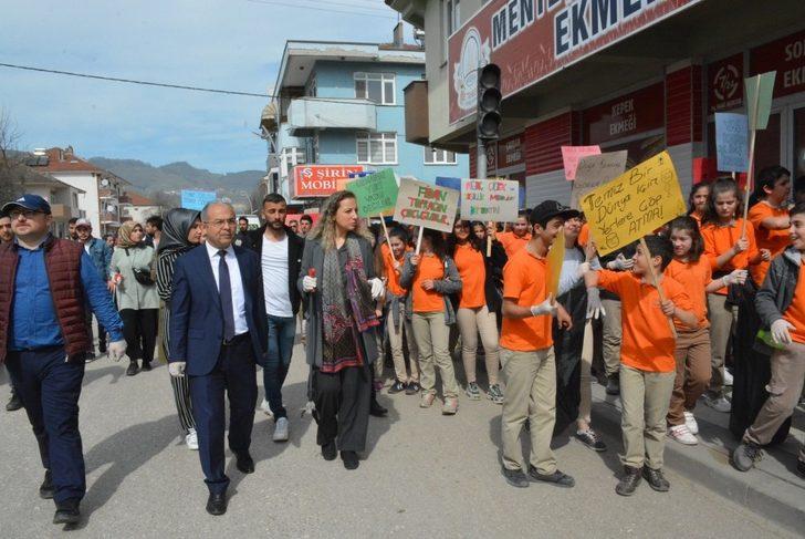 Düzce Üniversitesi öğrencileri temiz gelecek için bir araya geldi G2