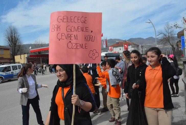 Düzce Üniversitesi öğrencileri temiz gelecek için bir araya geldi G5