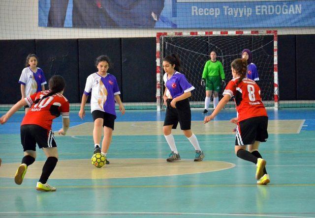 Adana’da futsal müsabakaları tamamlandı