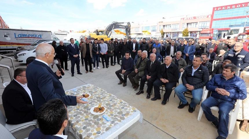 Başkan Yaşar: &ldquo;Esnafın yanında olmaya devam edeceğim&rdquo;