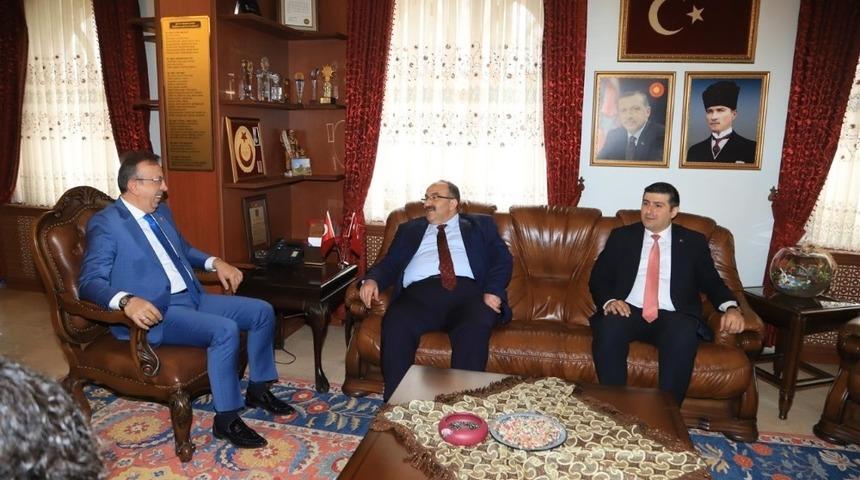 İŞKUR Genel M&uuml;d&uuml;r&uuml; Uzunkaya, Se&ccedil;en&rsquo;i ziyaret etti