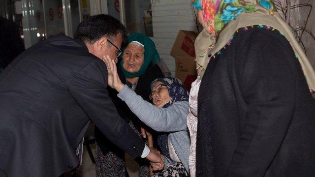 Millet İttifakı adayı Öküzcüoğlu’ndan Alaşehir’de mining