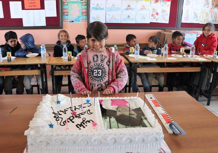 Minik Ceylan için 85 kilometre yol gittiler G1