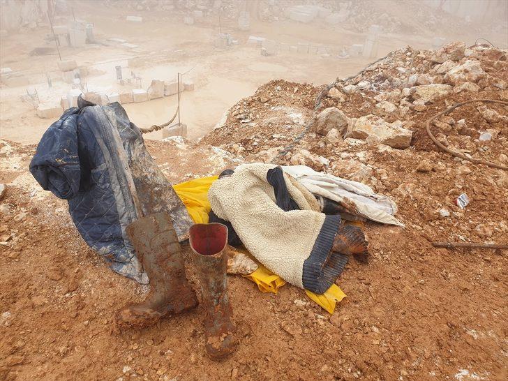 Düşen kaya parçası 2 işçiyi ağır yaraladı G4