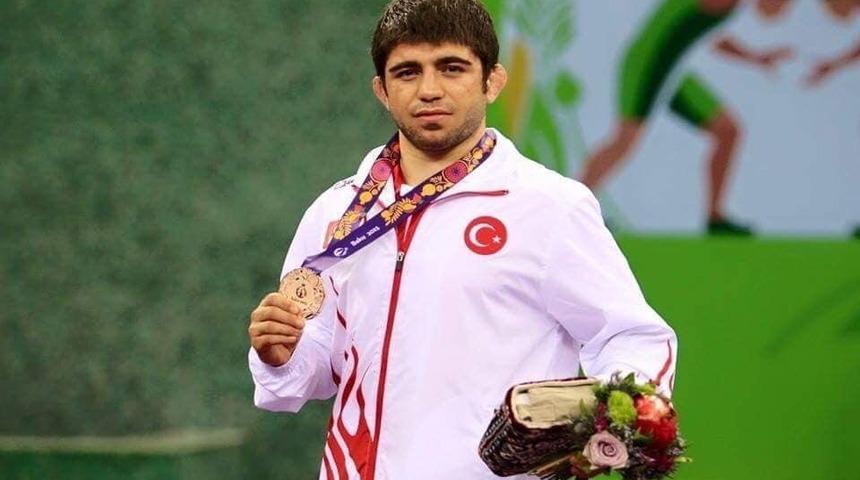 ERGÜRDER Şampiyon güreşçilere sahip çıkılması için çağrıda bulundu