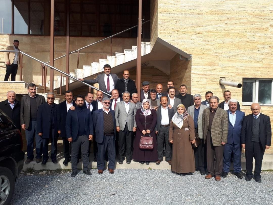 AK Partillier Gevaş&rsquo;ta bir araya geldi