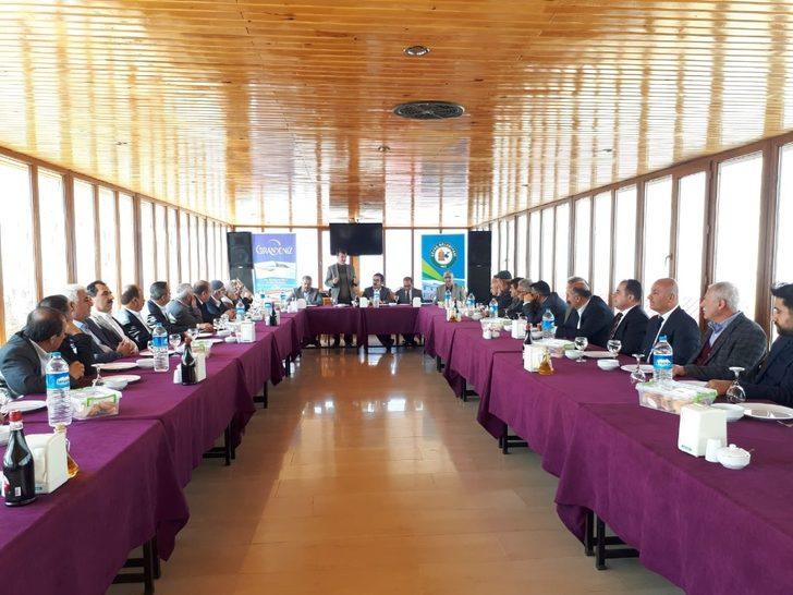 AK Partillier Gevaş’ta bir araya geldi G3