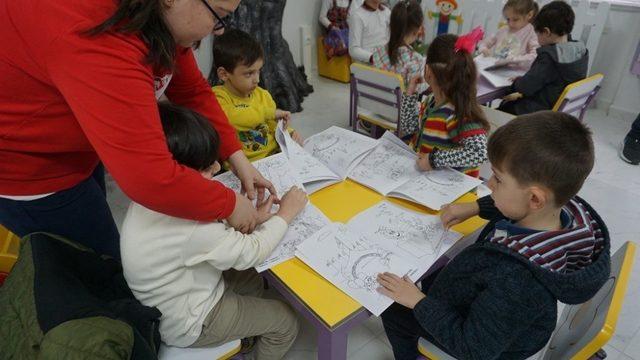 Sakarya’nın en modern kütüphanesi Akyazı’da törenle açıldı