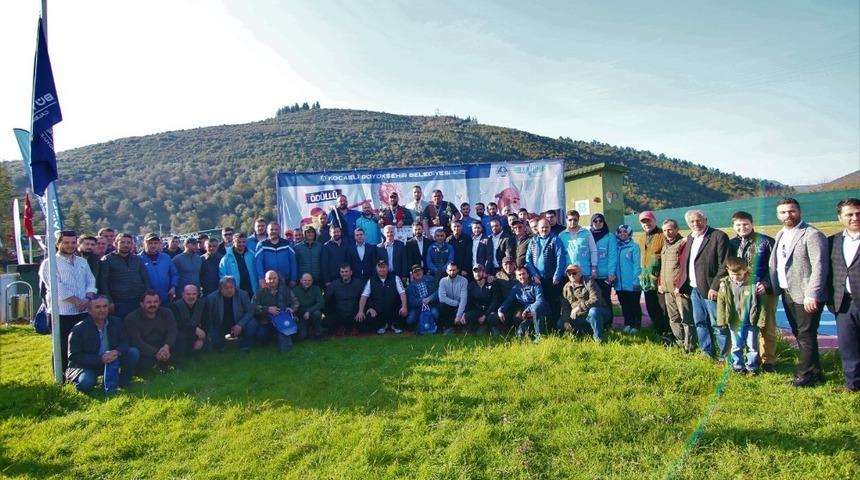 Atış poligonunda avcılar mücadele etti