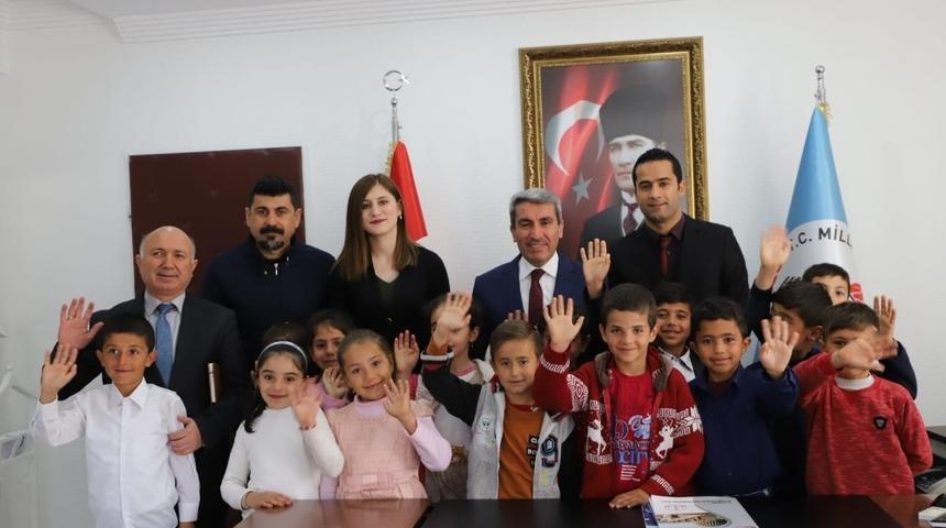 Köylerde eğitim alan öğrenciler Mardin’i gezdi