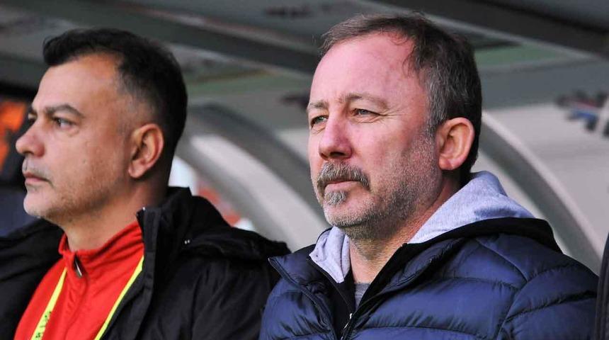 Hasan Çavuşoğlu: Sergen Yalçın için resmi bir teklif almadık