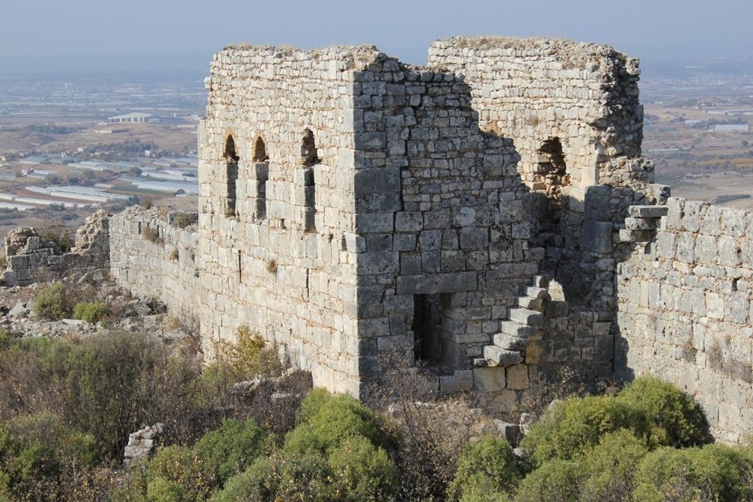 PA&Uuml; antik kent Sillyon&rsquo;da