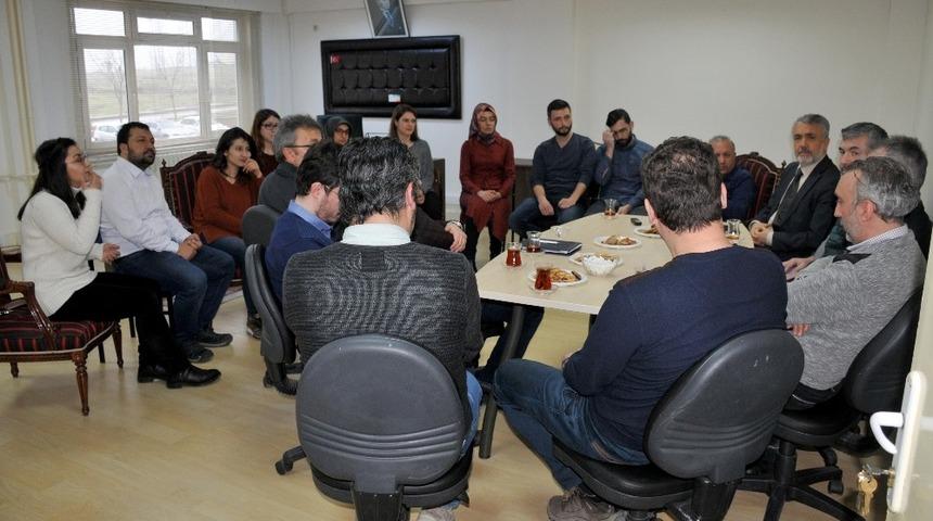 Rektör Bilgiç’ten öğretim üyelerine: “Öğretmek isteğiniz daim olsun”