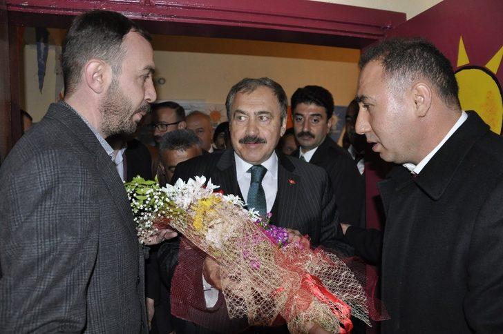 Veysel Eroğlu seçim bürosu açılışına katıldı G5