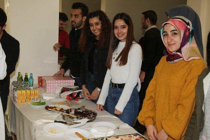 Matematik ve Fen Bilimleri Bölümü öğrencilerinden hayır kermesi G1