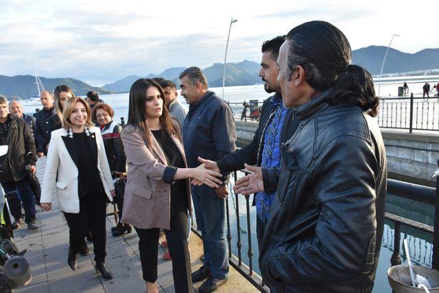AK Parti'li Sarıeroğlu, Marmaris'te STK temsilcileri ile bir araya geldi