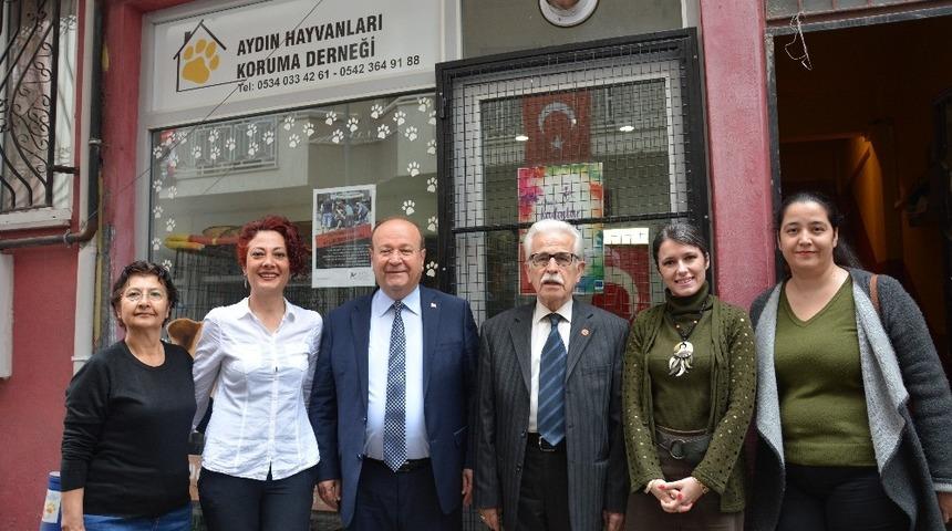 Başkan &Ouml;zakcan hayvanlar i&ccedil;in s&ouml;z verdi