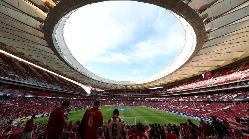 Atletico Madrid'in Stadı  Wanda Metropolitano'da porno film &ccedil;ektiler