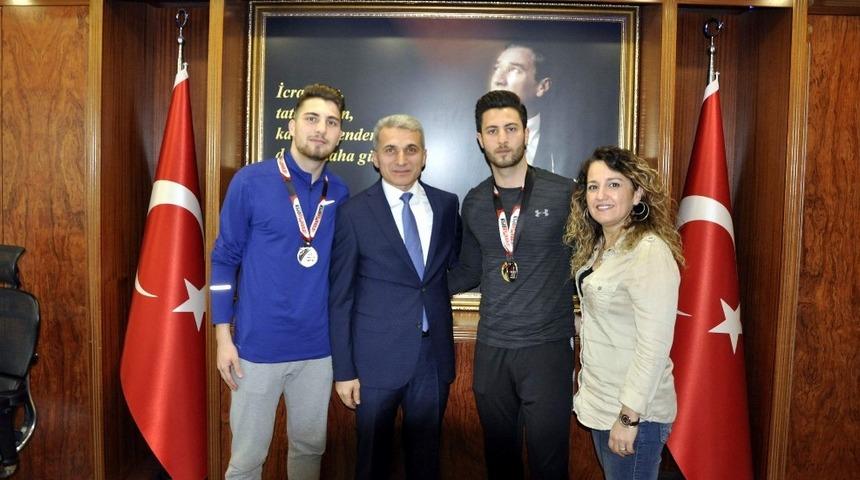 Nazillili taekwondocular T&uuml;rkiye Şampiyonasında