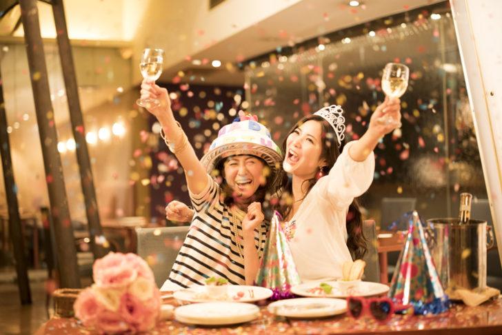  Bu ülkede yalnızlar için aile kiralanıyor! G2