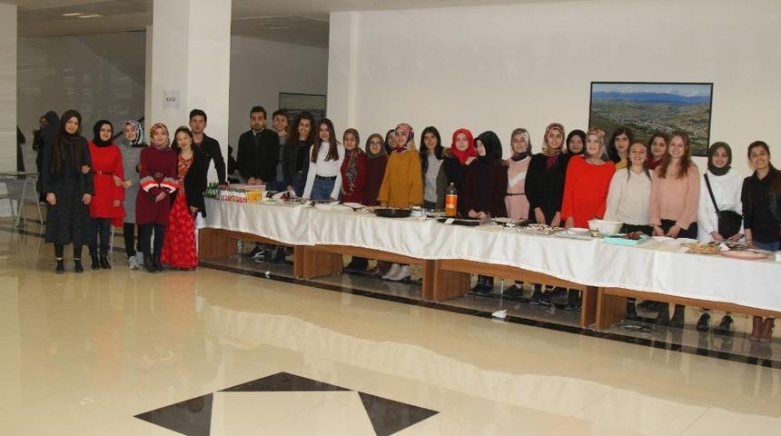 Matematik ve Fen Bilimleri Bölümü öğrencilerinden hayır kermesi