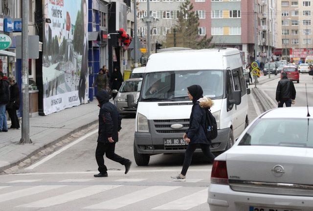 Artık araçlar onları bekliyor