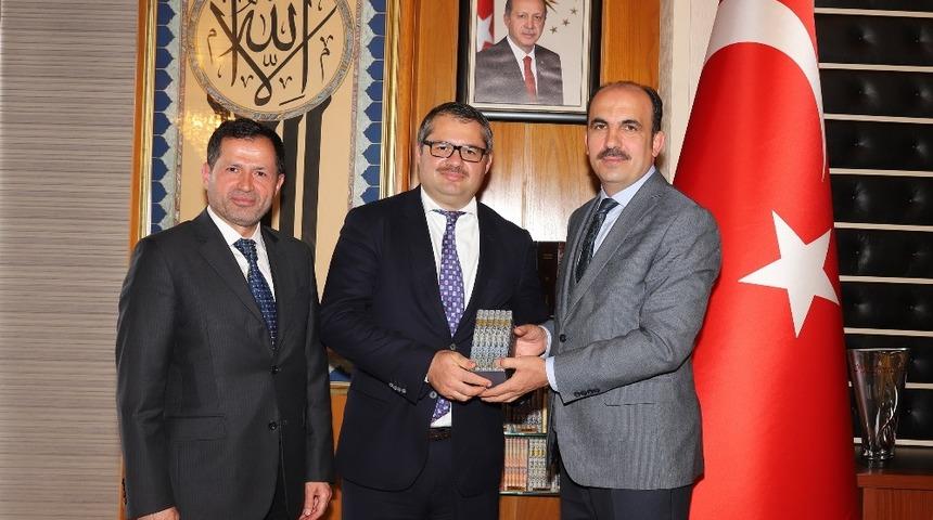 Azerbaycan B&uuml;y&uuml;kel&ccedil;isi&rsquo;nden Başkan Altay&rsquo;a ziyaret