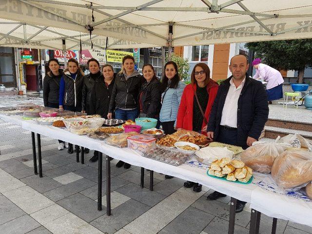 Devrek Hamidiye Anadolu Lisesinden kermes