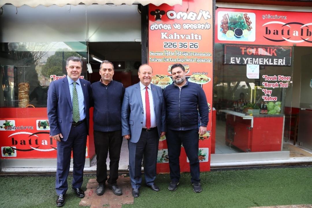 Başkan &Ouml;zakcan ESKO İş Hanı esnafını ziyaret etti