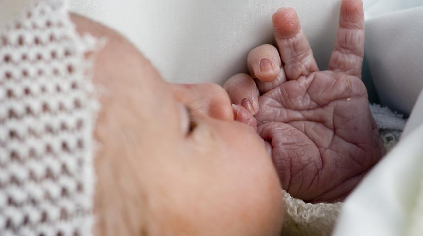 Babalar için giyilebilir 'emzirme cihazı' geliştirildi