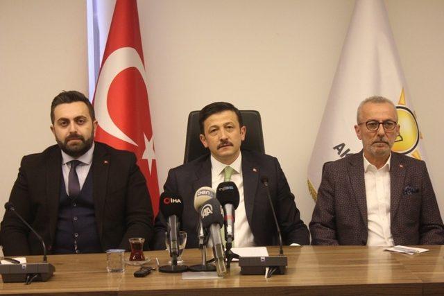 AK Parti’li Dağ’dan Tunç Soyer’e HDP soruları