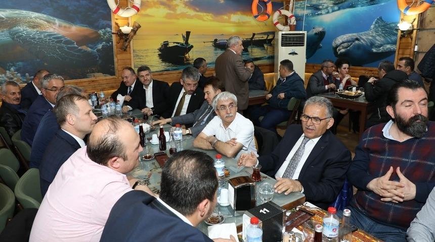 Başkan Memduh B&uuml;y&uuml;kkılı&ccedil;, Karadenizliler gecesine iştirak etti