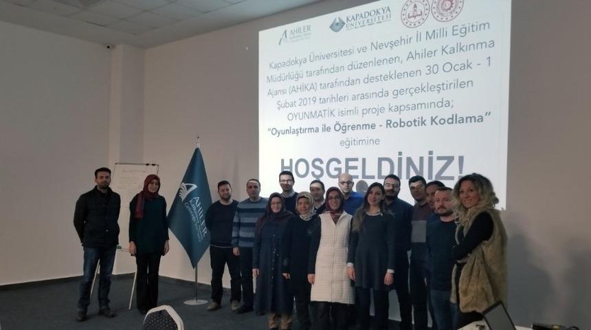 Kapadokya &Uuml;niversitesinden MEB &ouml;ğretmenlerine kodlama eğitimi