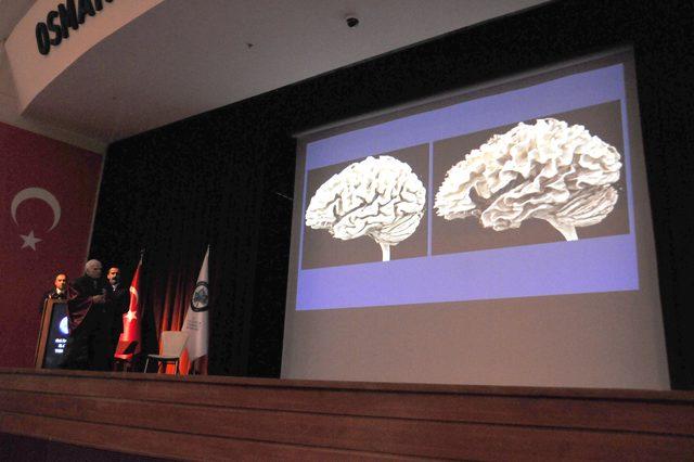 Osmangazi &Uuml;niversitesi nden Yaşargil e fahri doktora 4