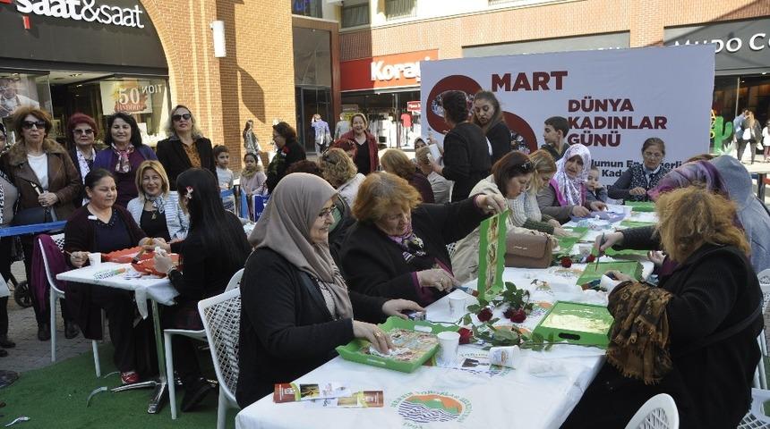 Kadınlar Forum Mersin&rsquo;de h&uuml;nerlerini sergiledi
