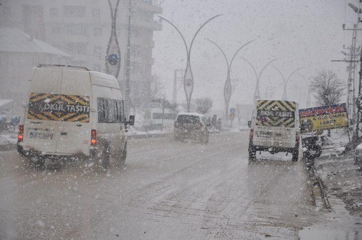 Yüksekova’da kar yağışı G4