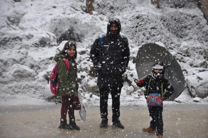 Yüksekova’da kar yağışı G5