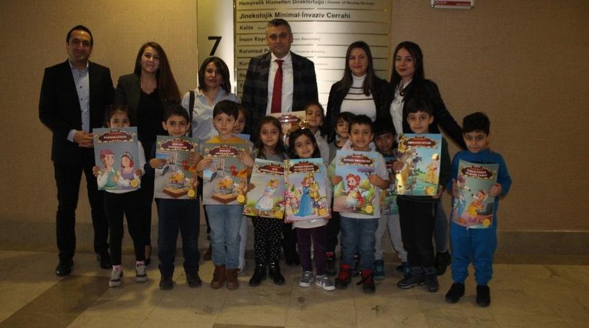 Anaokulu &ouml;ğrencileri, doktorların Tıp Bayramı&rsquo;nı Kutladı