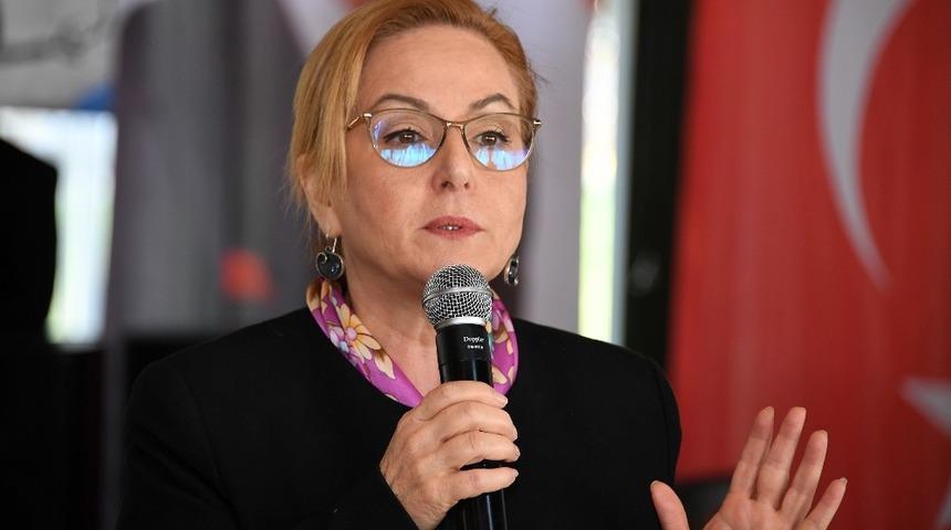 Yılmaz, muhtarlarla bir araya geldi