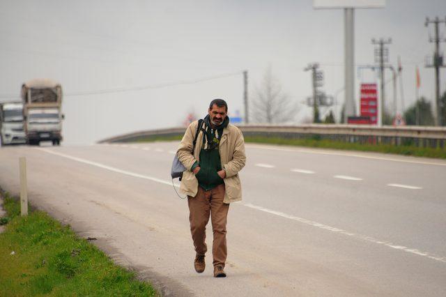 Malulen emekli olabilmek için Ankara'ya yürüyor