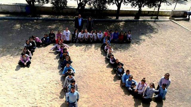 Öğrencilerden Pi Günü’ne özel kutlama