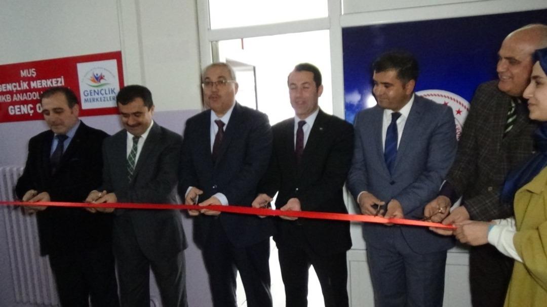 Muşta &ldquo;Gen&ccedil; Ofis&rdquo; a&ccedil;ılışı yapıldı