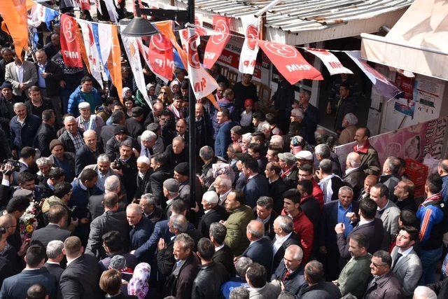 Başkan Ergün, Selendi’de vatandaşlarla buluştu