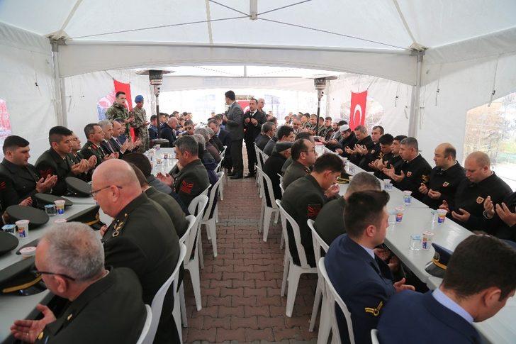 Vali Günaydın Şehit Mehmet Han’ın mevlitine katıldı G5