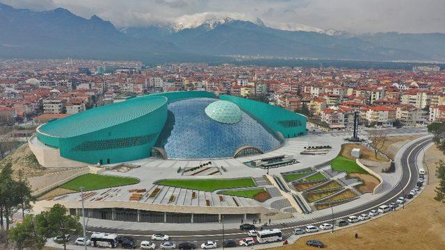 Büyükşehir gezegen evi ile öğrencilere sıra dışı bir deneyim yaşatıyor