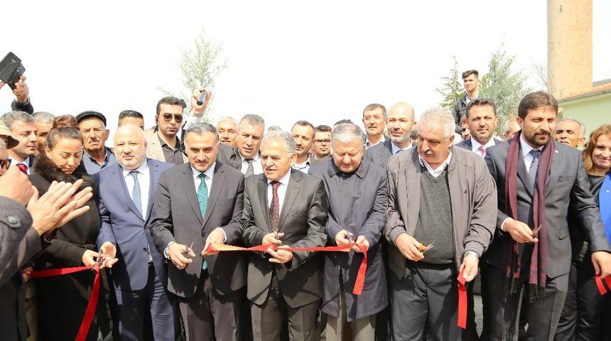 &Ccedil;anakkale Şehitleri Anıt Parkı d&uuml;zenlenen t&ouml;renle a&ccedil;ıldı