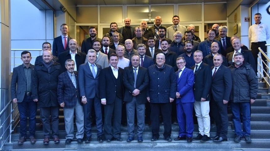 Başkan Bakıcı, Boz&uuml;y&uuml;kl&uuml; sanayici ve iş adamları ile bir araya geldi