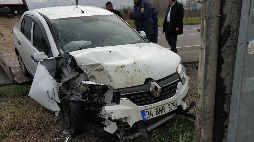 Samsun&rsquo;da otomobil direğe &ccedil;aptı: 1 yaralı