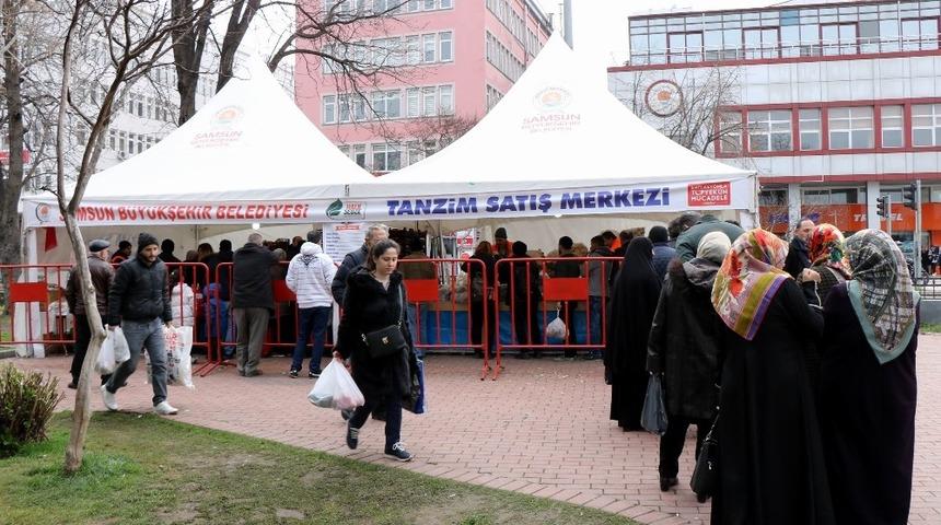 Vatandaş tanzim satış noktalarına akın etti