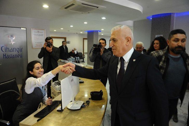 Bozbey: Hekimlerin itibarı en üst seviyeye çıkarılmalı G3